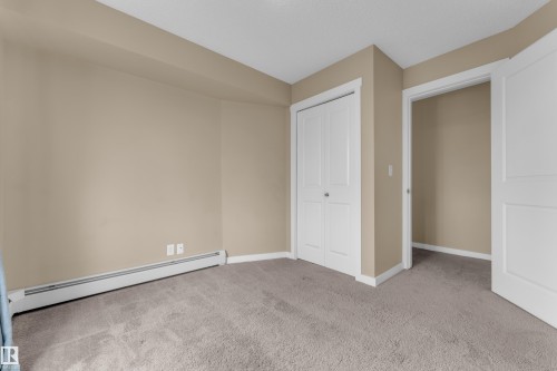 303 111 Watt Common, Edmonton, AB - Indoor Photo Showing Other Room