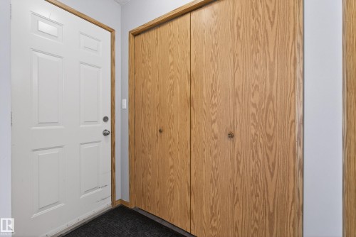 1517 Jarvis Crescent, Edmonton, AB - Indoor Photo Showing Other Room