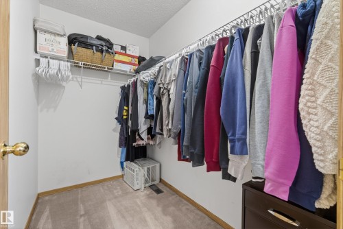 1517 Jarvis Crescent, Edmonton, AB - Indoor With Storage