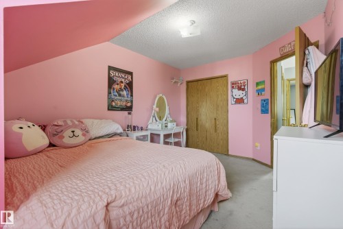 1517 Jarvis Crescent, Edmonton, AB - Indoor Photo Showing Bedroom