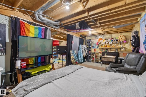 1517 Jarvis Crescent, Edmonton, AB - Indoor Photo Showing Basement