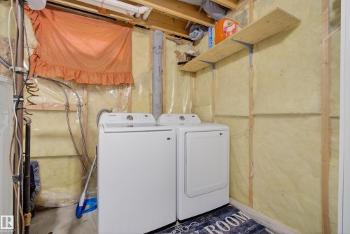 1517 Jarvis Crescent, Edmonton, AB - Indoor Photo Showing Laundry Room
