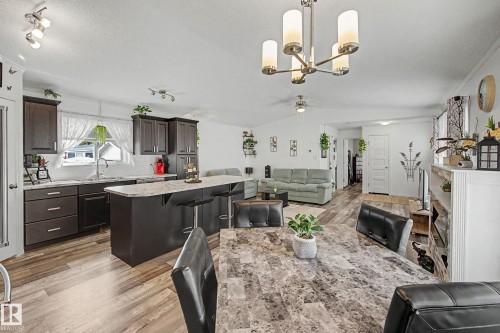 15 12604 153 Avenue, Edmonton, AB - Indoor