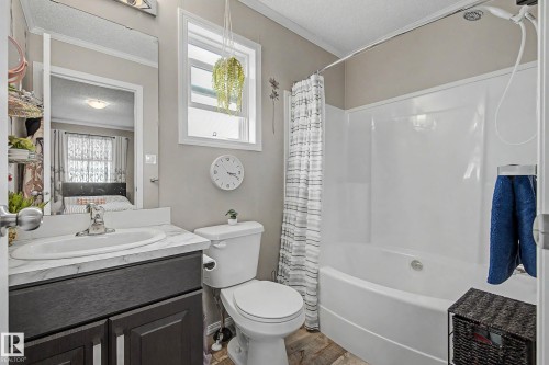 15 12604 153 Avenue, Edmonton, AB - Indoor Photo Showing Bathroom
