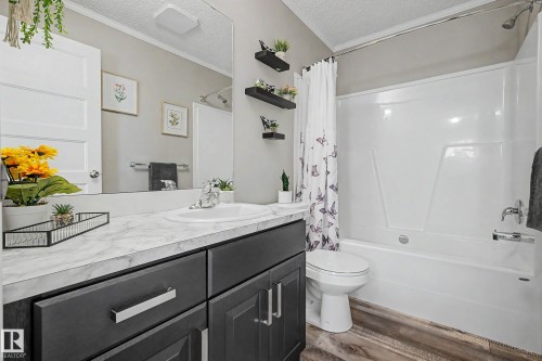 15 12604 153 Avenue, Edmonton, AB - Indoor Photo Showing Bathroom
