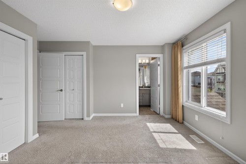 828 36 Avenue, Edmonton, AB - Indoor Photo Showing Other Room