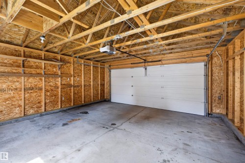 828 36 Avenue, Edmonton, AB - Indoor Photo Showing Garage