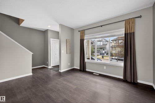 828 36 Avenue, Edmonton, AB - Indoor Photo Showing Other Room