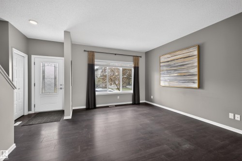 828 36 Avenue, Edmonton, AB - Indoor Photo Showing Other Room