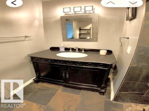 8804 29 Avenue, Edmonton, AB - Indoor Photo Showing Bathroom