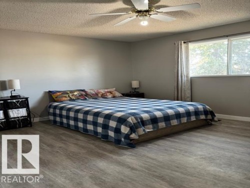 8804 29 Avenue, Edmonton, AB - Indoor Photo Showing Bedroom