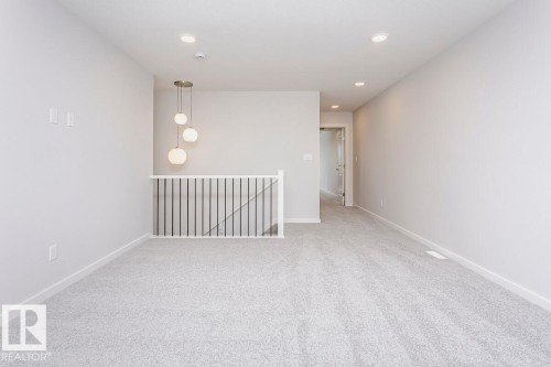 17332 5Th Street Nw, Edmonton, AB - Indoor Photo Showing Other Room