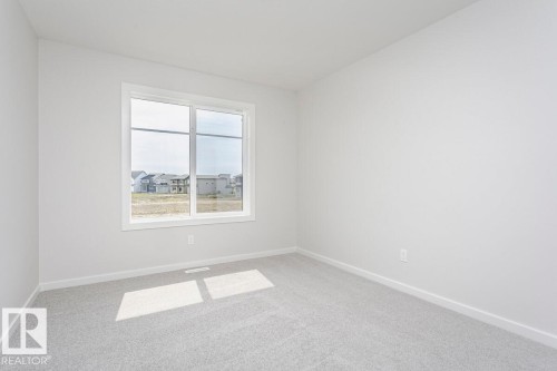 17332 5Th Street Nw, Edmonton, AB - Indoor Photo Showing Other Room