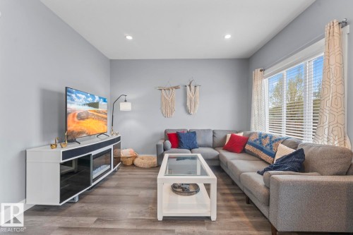 6810A Tri City Way, Cold Lake, AB - Indoor Photo Showing Living Room