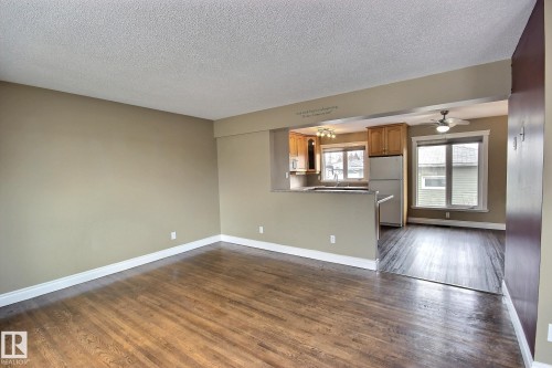 6003 90 Avenue, Edmonton, AB - Indoor Photo Showing Other Room