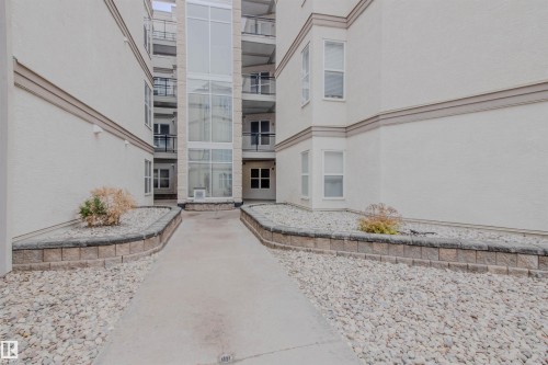 171 4823 104A Street, Edmonton, AB - Outdoor