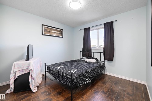 16304 43 Street, Edmonton, AB - Indoor Photo Showing Bedroom
