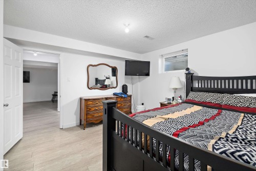 16304 43 Street, Edmonton, AB - Indoor Photo Showing Bedroom
