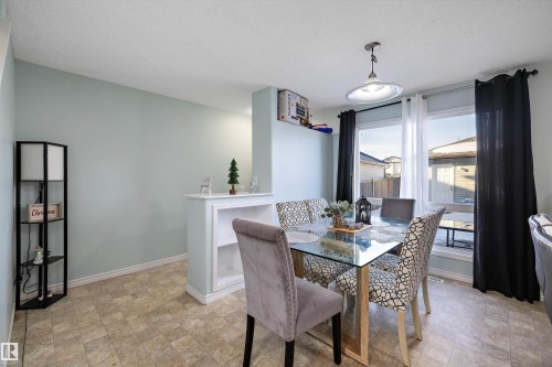 16304 43 Street, Edmonton, AB - Indoor Photo Showing Dining Room