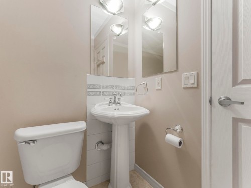 3620 130 Avenue, Edmonton, AB - Indoor Photo Showing Bathroom