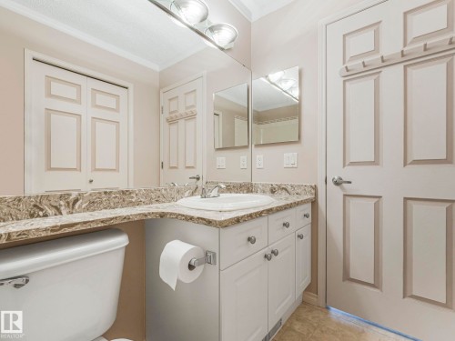 3620 130 Avenue, Edmonton, AB - Indoor Photo Showing Bathroom