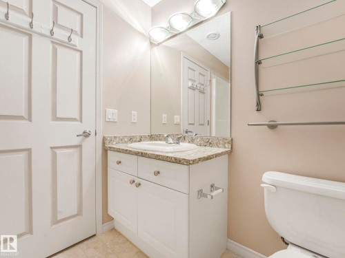 3620 130 Avenue, Edmonton, AB - Indoor Photo Showing Bathroom