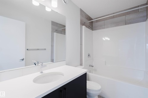 2831 191 Street, Edmonton, AB - Indoor Photo Showing Bathroom