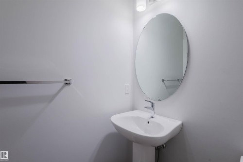 2831 191 Street, Edmonton, AB - Indoor Photo Showing Bathroom