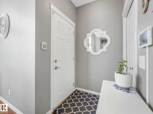 5922 Anthony Crescent Sw, Edmonton, AB - Indoor Photo Showing Other Room