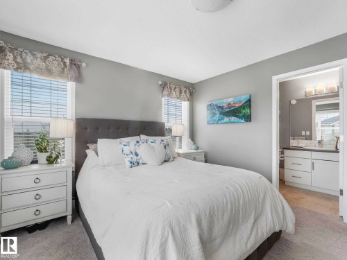 5922 Anthony Crescent Sw, Edmonton, AB - Indoor Photo Showing Bedroom