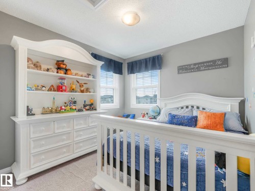 5922 Anthony Crescent Sw, Edmonton, AB - Indoor Photo Showing Bedroom