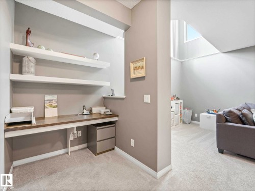 5922 Anthony Crescent Sw, Edmonton, AB - Indoor