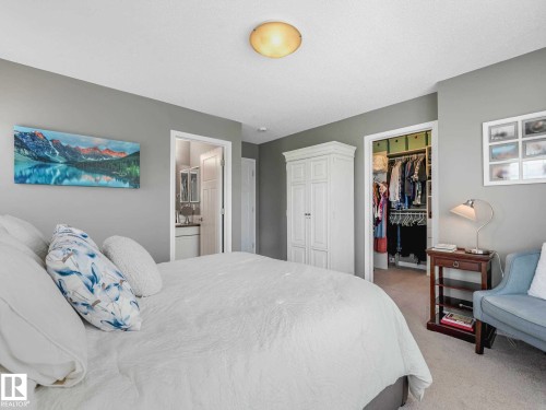 5922 Anthony Crescent Sw, Edmonton, AB - Indoor Photo Showing Bedroom