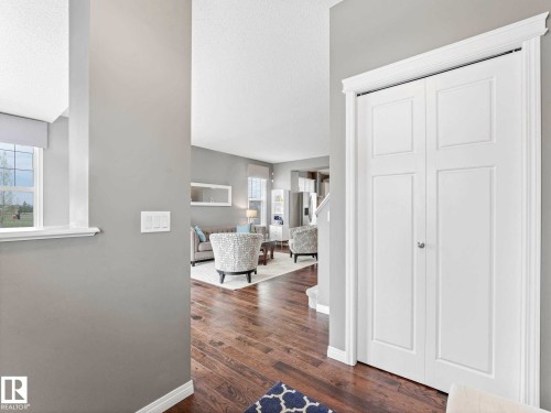 5922 Anthony Crescent Sw, Edmonton, AB - Indoor Photo Showing Other Room