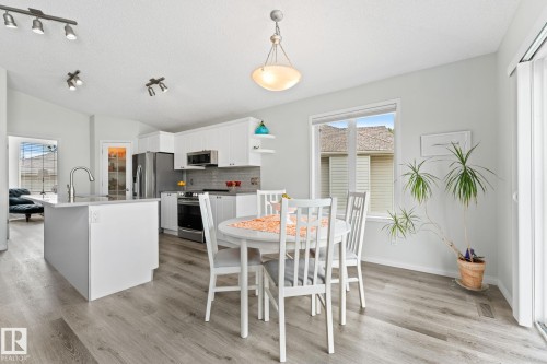 6 10848 8 Avenue, Edmonton, AB - Indoor Photo Showing Dining Room