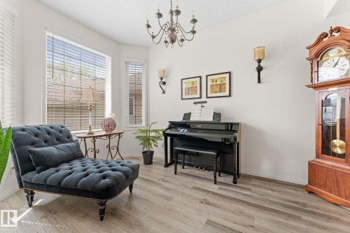 6 10848 8 Avenue, Edmonton, AB - Indoor