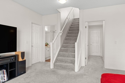 6 10848 8 Avenue, Edmonton, AB - Indoor Photo Showing Other Room