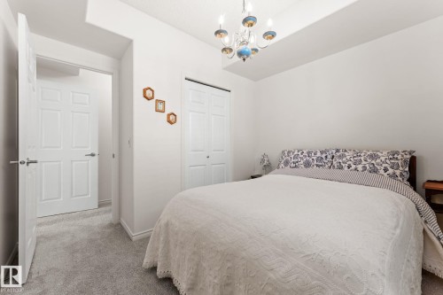 6 10848 8 Avenue, Edmonton, AB - Indoor Photo Showing Bedroom