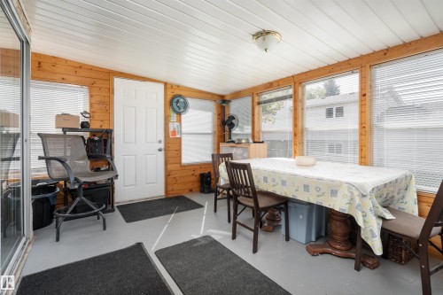 4116 44 Avenue, Stony Plain, AB - Indoor Photo Showing Dining Room