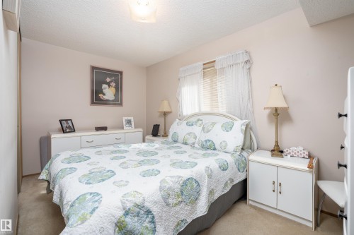 4116 44 Avenue, Stony Plain, AB - Indoor Photo Showing Bedroom