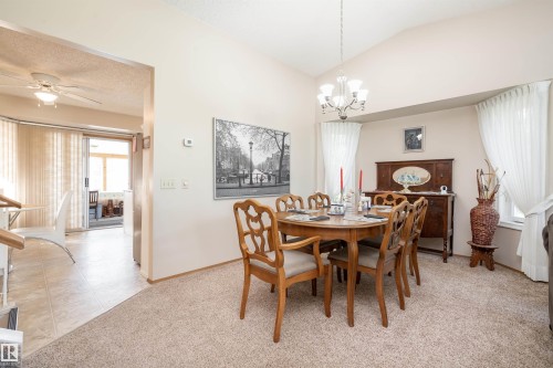 4116 44 Avenue, Stony Plain, AB - Indoor Photo Showing Dining Room