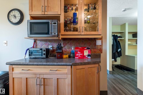 #130 95 Mckenney Av, St. Albert, AB - Indoor Photo Showing Kitchen