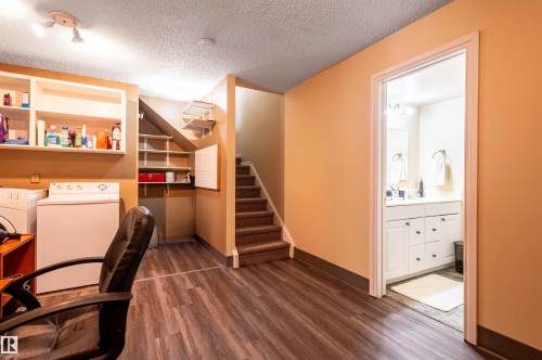 #130 95 Mckenney Av, St. Albert, AB - Indoor Photo Showing Laundry Room