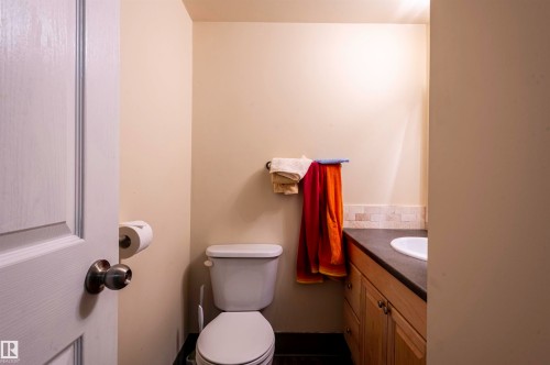 #130 95 Mckenney Av, St. Albert, AB - Indoor Photo Showing Bathroom