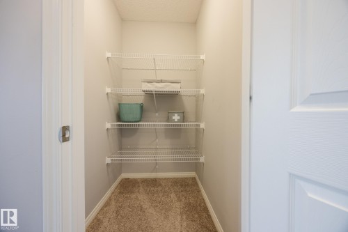 3841 Powell Wynd Sw, Edmonton, AB - Indoor Photo Showing Other Room