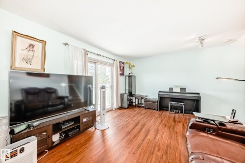 28 9520 174 Street, Edmonton, AB - Indoor