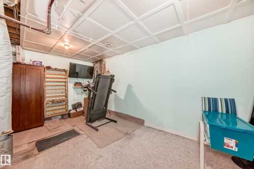 28 9520 174 Street, Edmonton, AB - Indoor