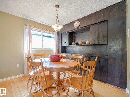 9635 64 Avenue, Edmonton, AB 