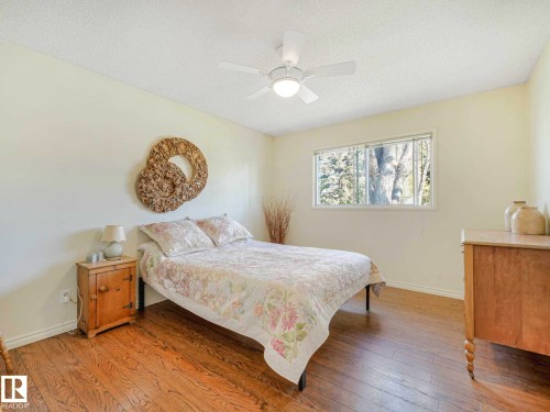 9635 64 Avenue, Edmonton, AB 