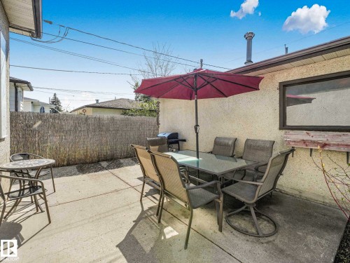 9635 64 Avenue, Edmonton, AB 